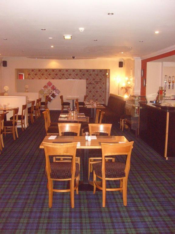 The Park Hotel Dumfries Exteriör bild